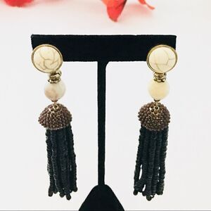 Vintage Beaded Tassel dangle Pierced Earrings Black 1055
